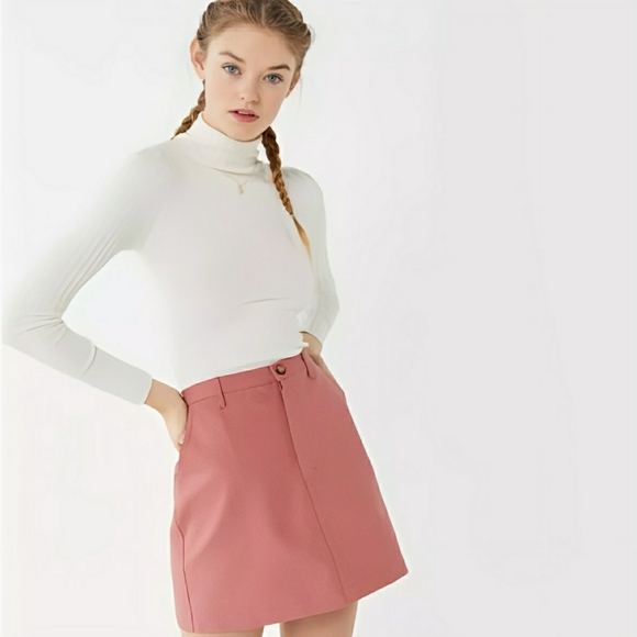 ● Urban Renewal | Renewal Remmants Canvas Utility Mini Skirt - Picture 12 of 12